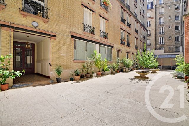 Afficher la photo en grand Appartement F2 à vendre - 3 pièces - 60.56 m2 - PARIS - 75015 - ILE-DE-FRANCE - Century 21 Immoside Felix Faure