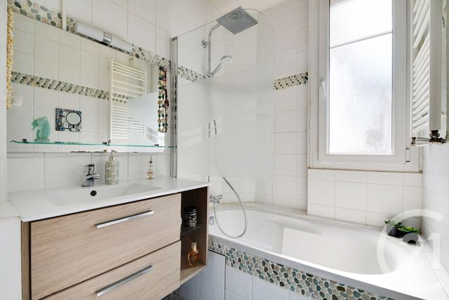 Afficher la photo en grand Appartement F2 à vendre - 3 pièces - 60.56 m2 - PARIS - 75015 - ILE-DE-FRANCE - Century 21 Immoside Felix Faure