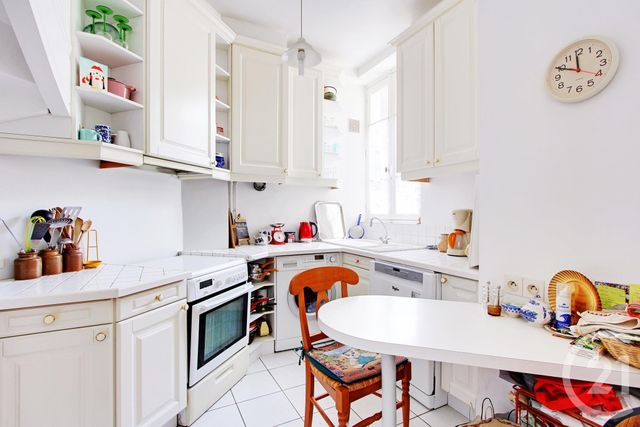 Afficher la photo en grand Appartement F5 à vendre - 5 pièces - 87.0 m2 - PARIS - 75015 - ILE-DE-FRANCE - Century 21 Immoside Felix Faure