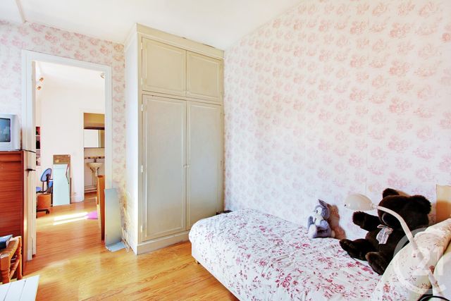 Afficher la photo en grand Appartement F5 à vendre - 5 pièces - 87.0 m2 - PARIS - 75015 - ILE-DE-FRANCE - Century 21 Immoside Felix Faure