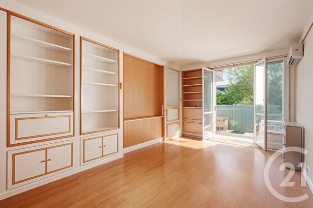 Appartement F5 à vendre - 5 pièces - 109.24 m2 - PARIS - 75015 - ILE-DE-FRANCE - Century 21 Immoside Felix Faure