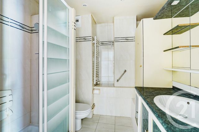 Appartement F5 à vendre - 5 pièces - 109.24 m2 - PARIS - 75015 - ILE-DE-FRANCE - Century 21 Immoside Felix Faure