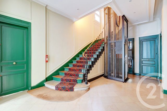 Afficher la photo en grand Appartement T5 à vendre - 5 pièces - 109.73 m2 - PARIS - 75015 - ILE-DE-FRANCE - Century 21 Immoside Felix Faure