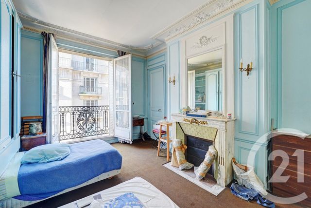 Afficher la photo en grand Appartement T5 à vendre - 5 pièces - 109.73 m2 - PARIS - 75015 - ILE-DE-FRANCE - Century 21 Immoside Felix Faure