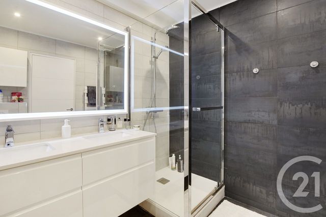 Appartement T4 à vendre - 4 pièces - 93.0 m2 - PARIS - 75015 - ILE-DE-FRANCE - Century 21 Immoside Felix Faure