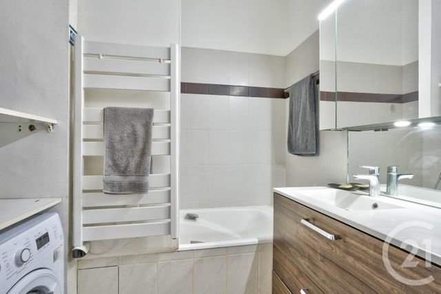 Appartement F3 à vendre - 3 pièces - 88.0 m2 - PARIS - 75015 - ILE-DE-FRANCE - Century 21 Immoside Felix Faure