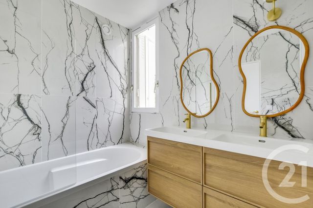 Appartement T5 à vendre - 5 pièces - 114.49 m2 - PARIS - 75015 - ILE-DE-FRANCE - Century 21 Immoside Felix Faure